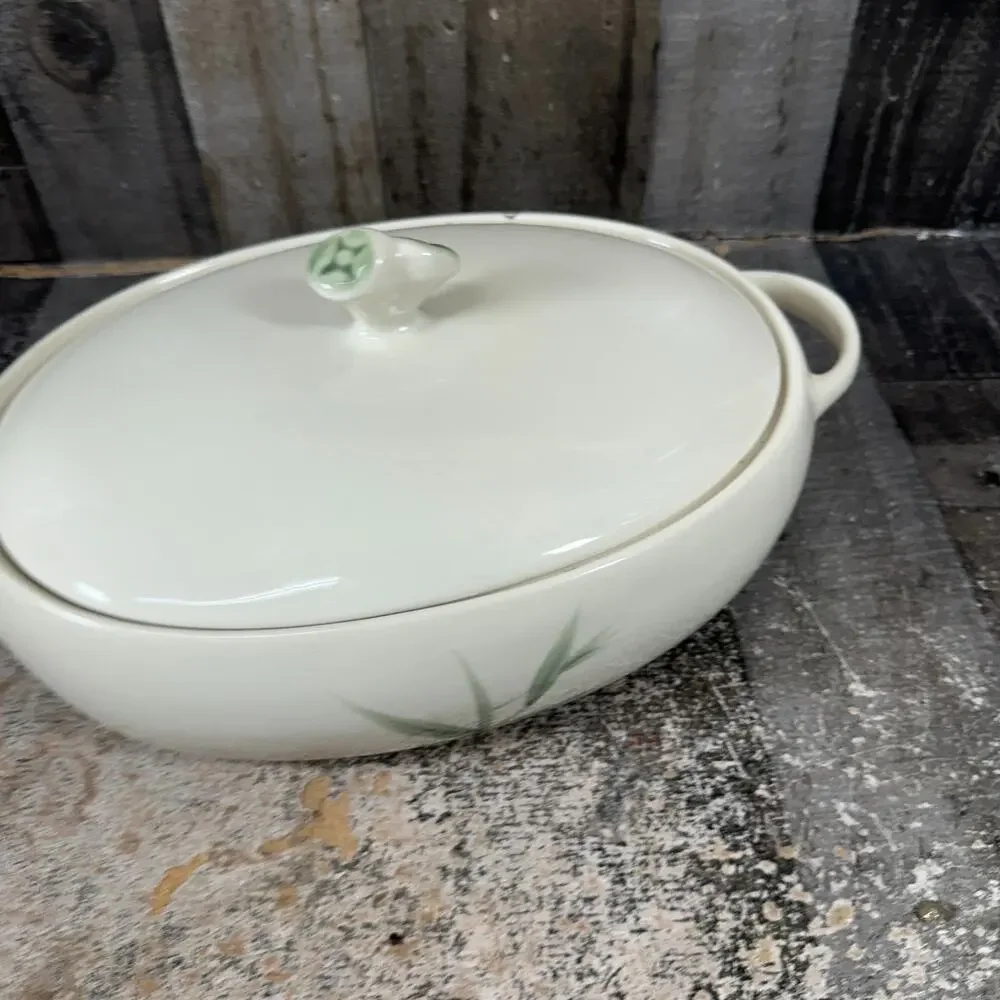 Winfield Pottery Casserole Green‎ Bamboo Oval Casserole Dish